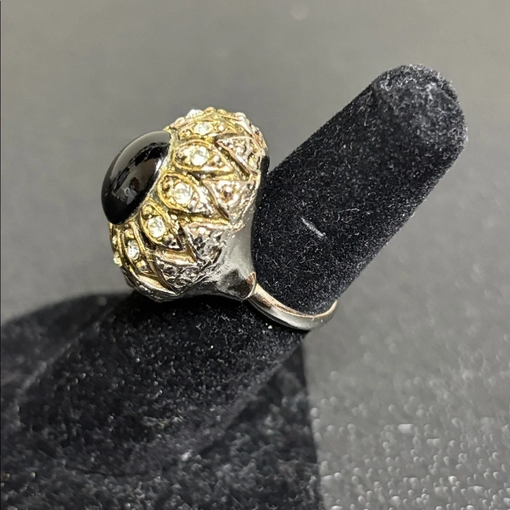 Vintage Black Stone Cabochon Rhinestone Oval Cocktail Adjustable Ring